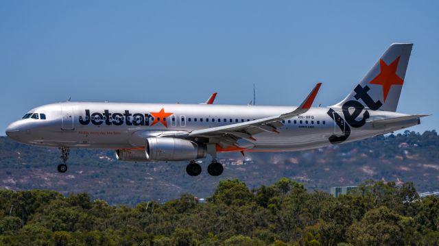 Airbus A320 (VH-VFQ)