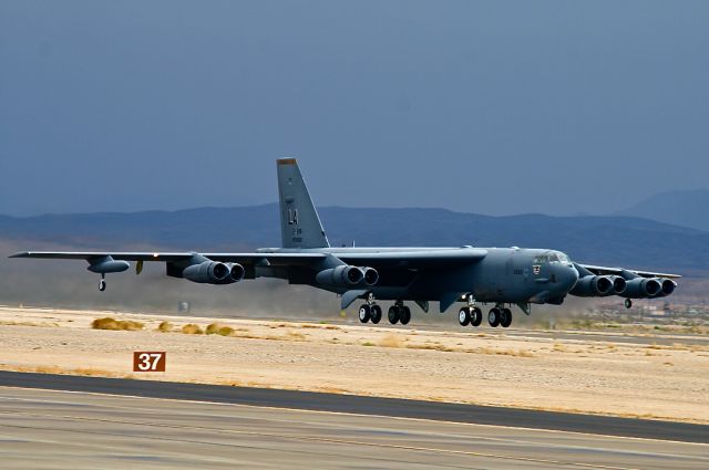 Boeing B-52 Stratofortress —