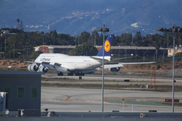 BOEING 747-8 (D-ABYD)