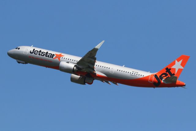 Airbus A321neo (VH-OYR)