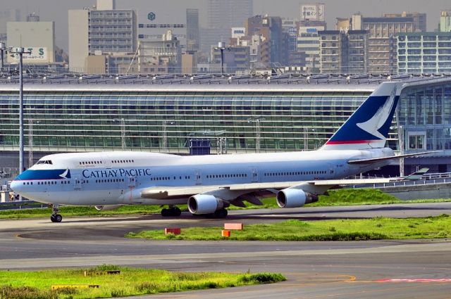 Boeing 747-400 (B-HKT)