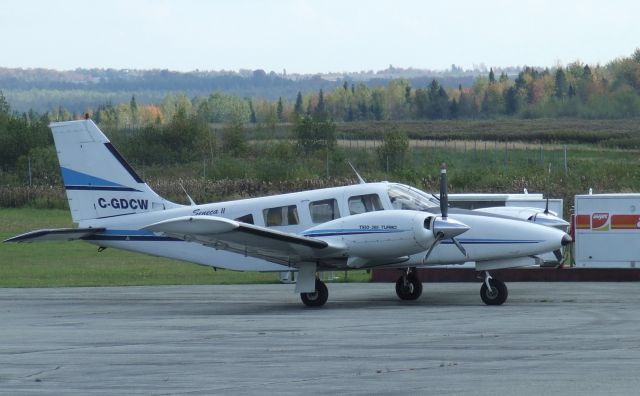 Piper Seneca (C-GDCW)