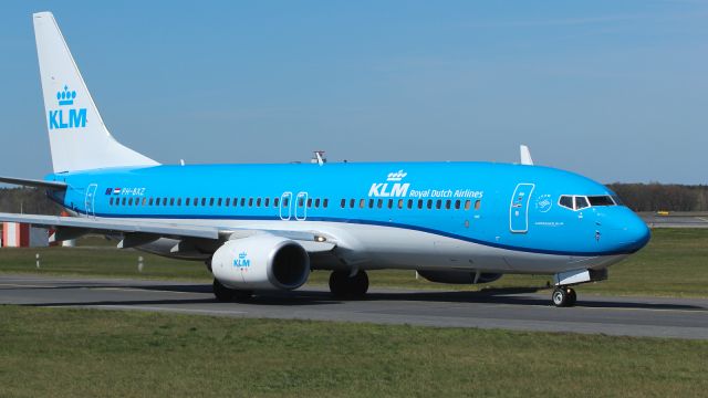 Boeing 737-800 (PH-BXZ)
