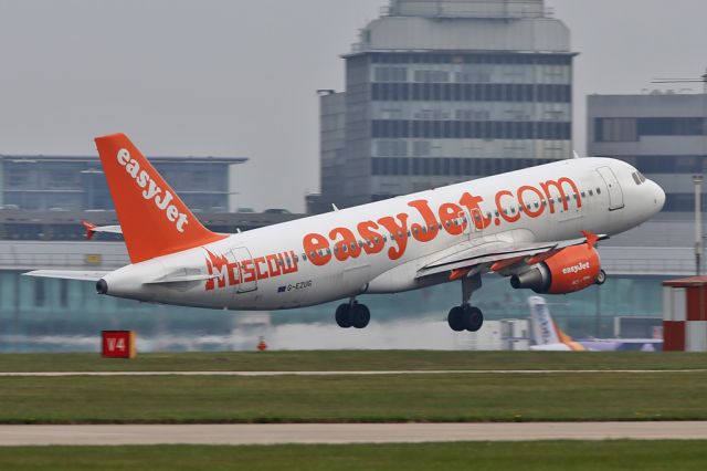 Airbus A320 (G-EZUG) - EZY1863 departing for Venice.