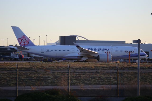 Airbus A350-900 (B-18902)