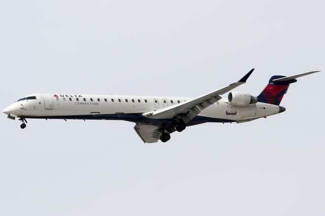 Canadair Regional Jet CRJ-900 (N902XJ)