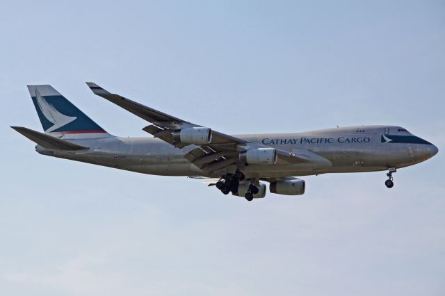 Boeing 747-400 (B-HUL)