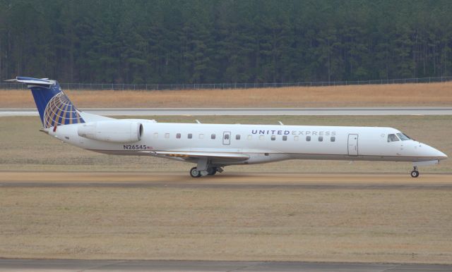 Embraer ERJ-145 (N26545)