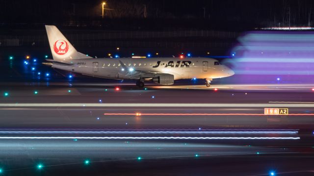 Embraer 170/175 (JA212J) - Japan Airlines [JL/JAL] / Embraer ERJ-170-100 (ERJ-170STD)br /Apr.14.2019 New Chitose Airport [CTS/RJCC] JAPAN