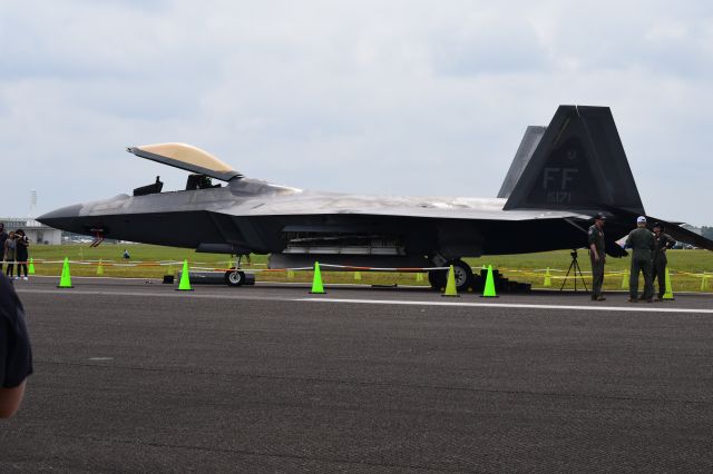 Lockheed F-22 Raptor (AFR8171) - Sun'n'Fun 17APR21 Static Display. 