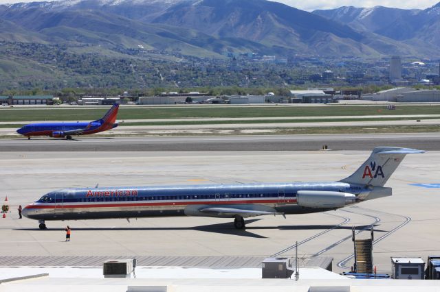 McDonnell Douglas MD-82 (N7548A)