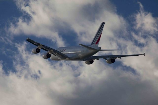 Airbus A380-800 (F-HPJH) - LAX