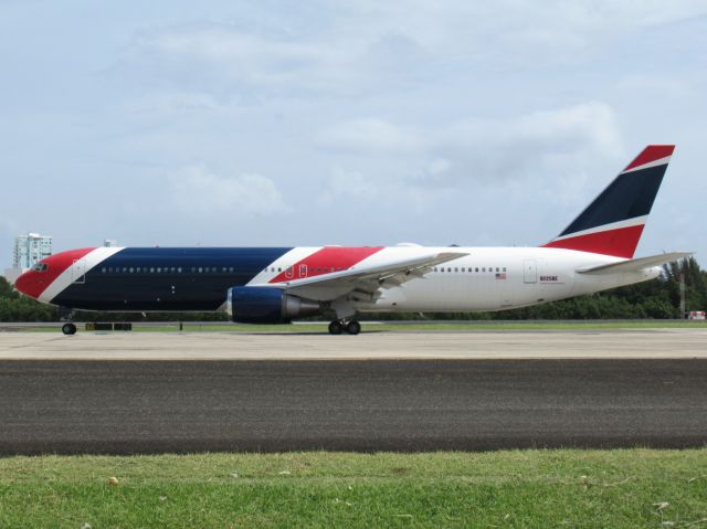 BOEING 767-300 (N225NE)