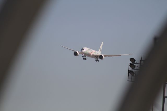 Boeing 787-9 Dreamliner (XA-ADL) - FINAL APPROACH 27 MMTJ