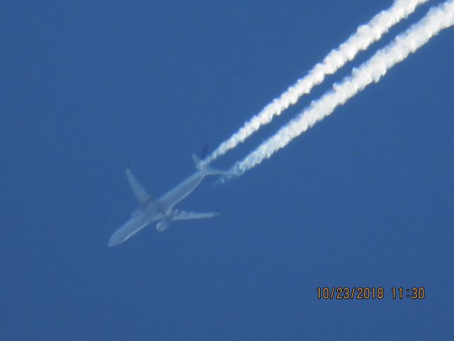 Boeing 737-900 (N69847)