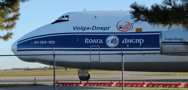 Antonov An-124 Ruslan (RA-82079) - 10/27/18, parked LNK for overnight, SBD-LNK-YYR-OSL routing