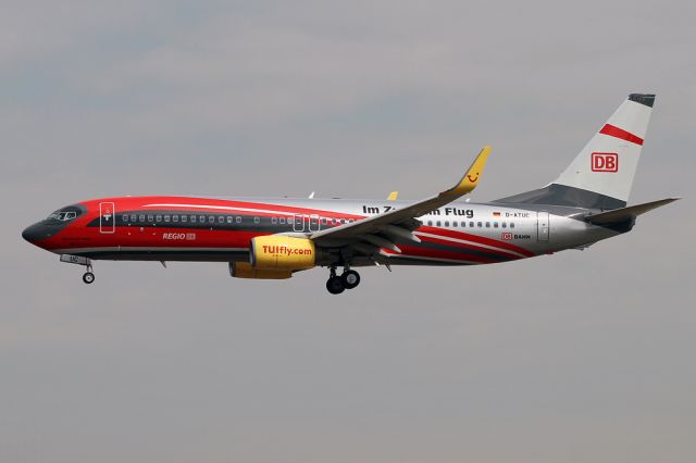 Boeing 737-700 (D-ATUC)