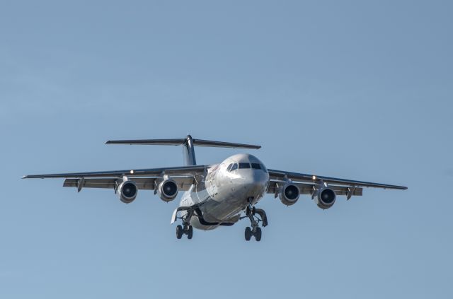 de Havilland Dash 8-400 (HB-IYU)