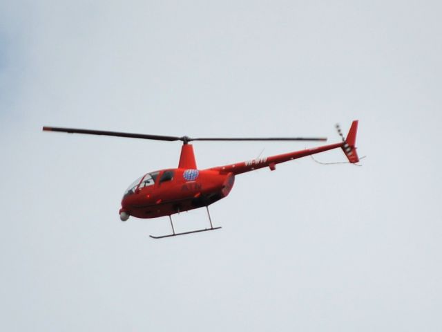 Robinson R-44 (VH-WYO)