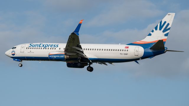 Boeing 737-800 (TC-SNP)