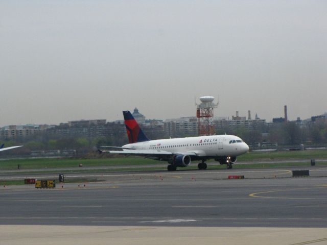 Airbus A319 (N349NB)