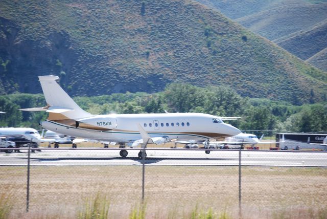 Dassault Falcon 2000 (N78KN)
