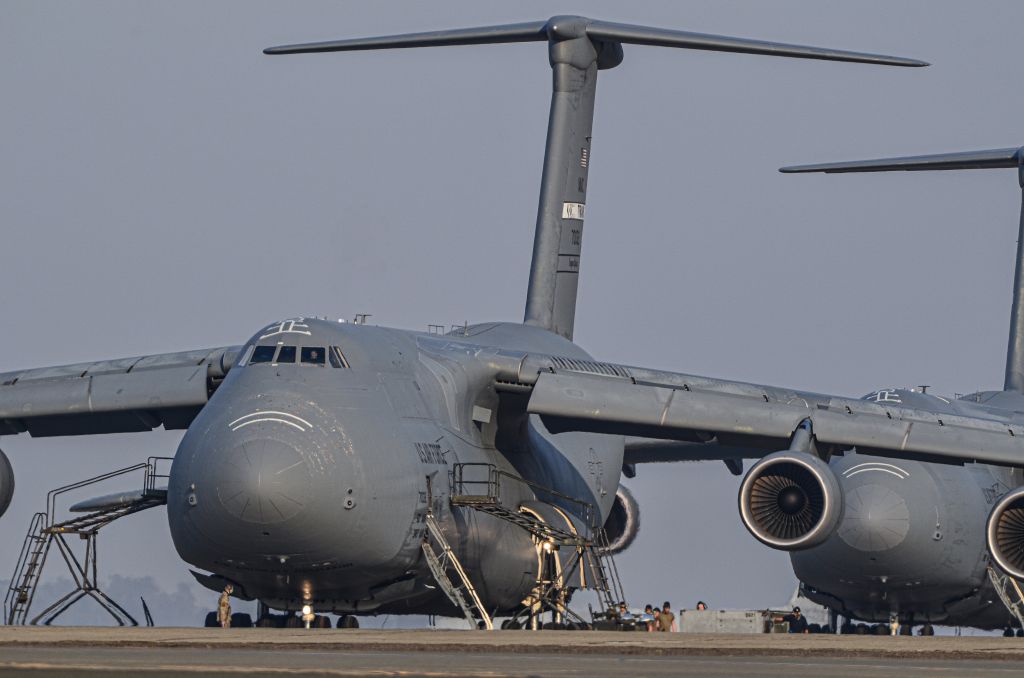 Lockheed C-5 Galaxy — - Massive plane!! 