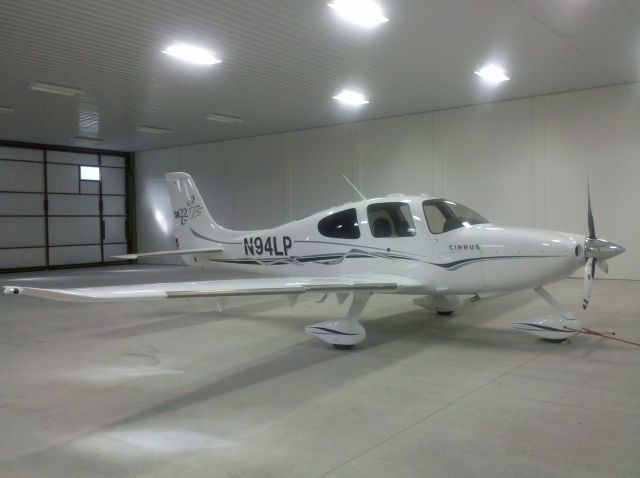 Cirrus SR-22 (N94LP)