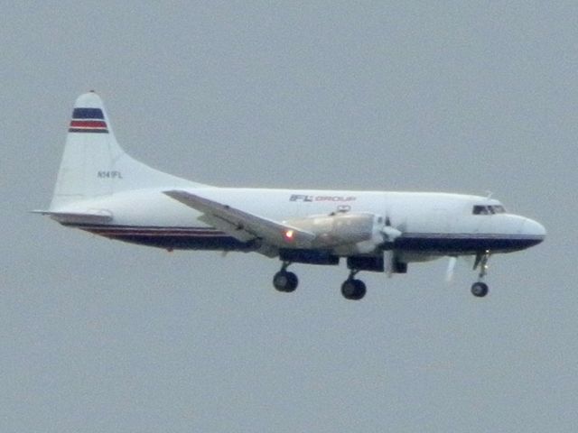 CONVAIR CV-580 (N141FL)