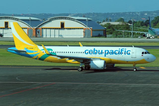 Airbus A320 (RP-C4108)