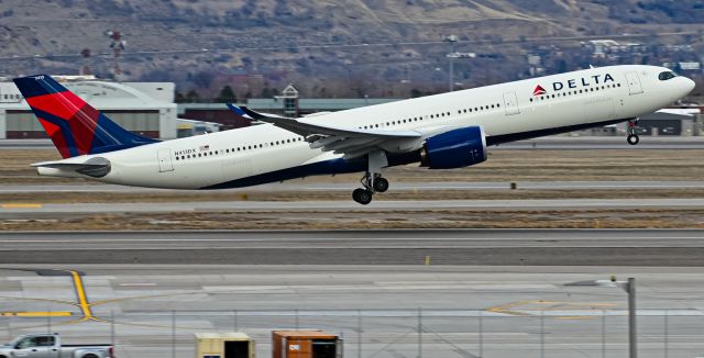 Airbus A330-900 (N419DX)