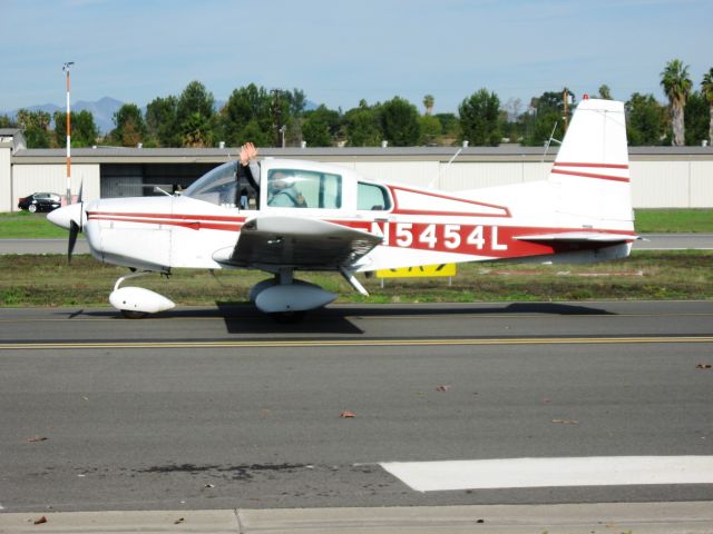 Grumman AA-5 Tiger (N5454L) - Taxiing at Fullerton