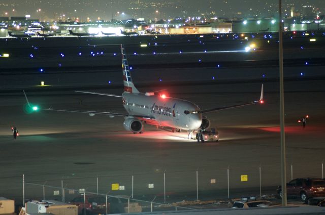 Boeing 737-800 (N910AN) - My first shot at night photography, best viewed in full.