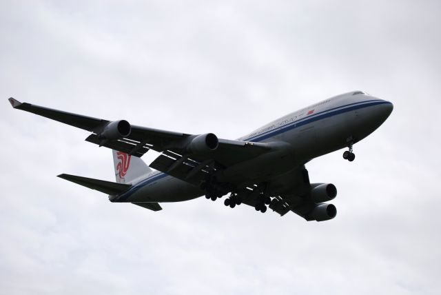 Boeing 747-400 (B-2477) - Air China Cargo Lands on 28L at Portland International Airport.