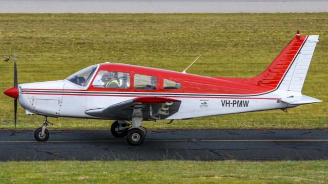 Piper Cherokee (VH-PMW)