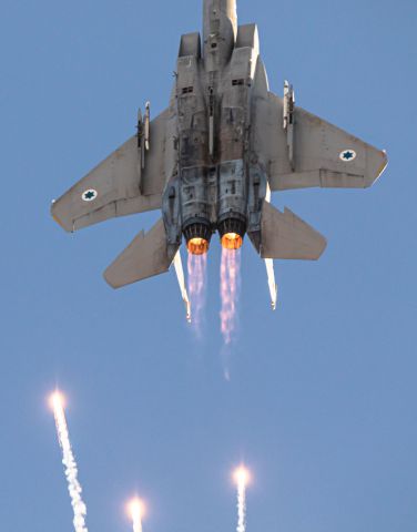 McDonnell Douglas F-15 Eagle (N696)