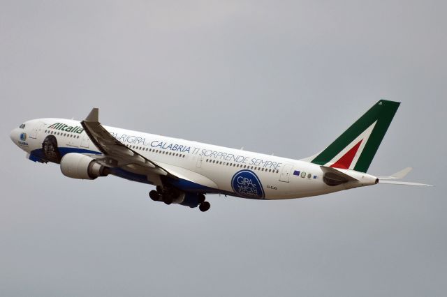 Airbus A330-300 (EI-EJG)