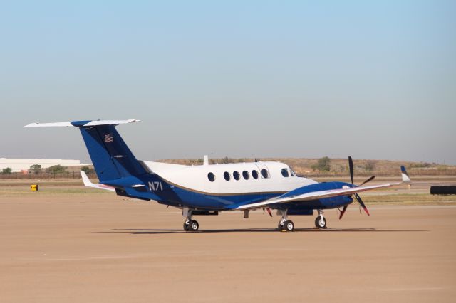 Beechcraft Super King Air 300 (N71) - 06NOV24