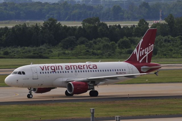 Airbus A319 (N527VA) - Seen at KIAD on 7/4/2009.