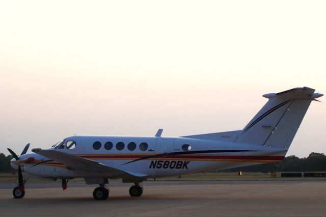 Beechcraft Super King Air 200 (N580BK)