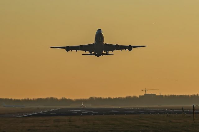 BOEING 747-8 (B-LJA)