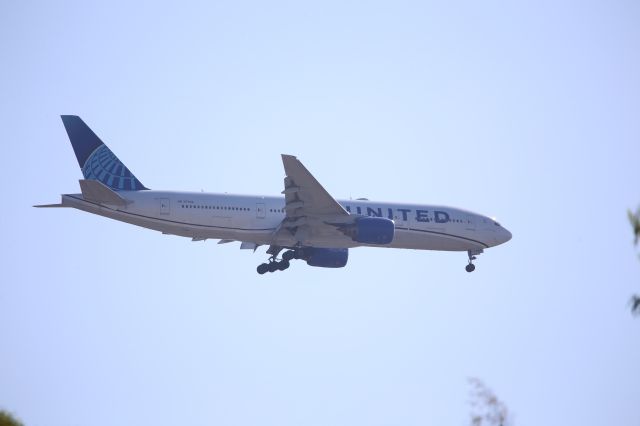 Boeing 777-200 (N771UA)