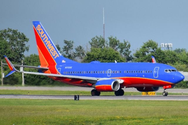 Boeing 737-700 (N7737E) - WN600 departing Buffalo (BUF) for Baltimore (BWI)br /A/C formerly N309AT (AirTran Airways)