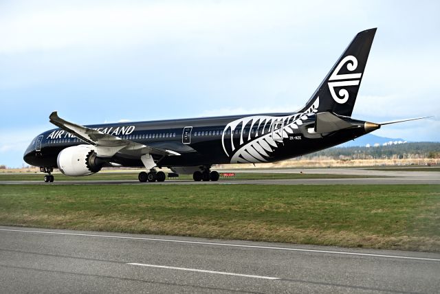 Boeing 787-9 Dreamliner (ZK-NZE)