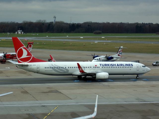 Boeing 737-900 (TC-JYA)