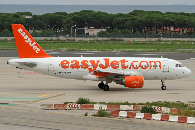 Airbus A319 (G-EZEN)