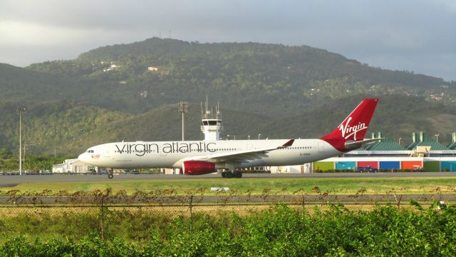 Airbus A330-300 (G-VRAY)