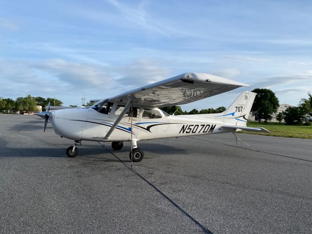 Cessna Skyhawk (N507DM)