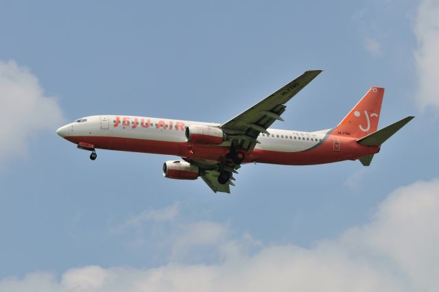 Boeing 737-800 (HL7780) - 2013/8/16