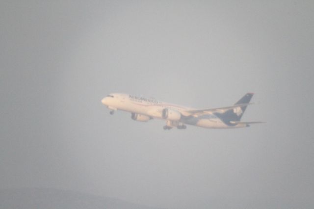 Boeing 787-8 (N966AM) - DEPARTURE FROM 27 MMTJ